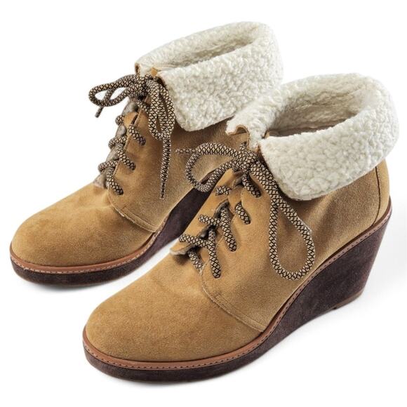 Caslon Shoes - Caslon Gaby Wedge Ankle Boots Tan Size 9.5 Faux Shearling Cozy Lodge